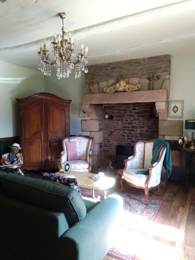 La Menardiere Serenitatis Chambre D'Hotes Petit Dejeuner Compris Corseul Экстерьер фото